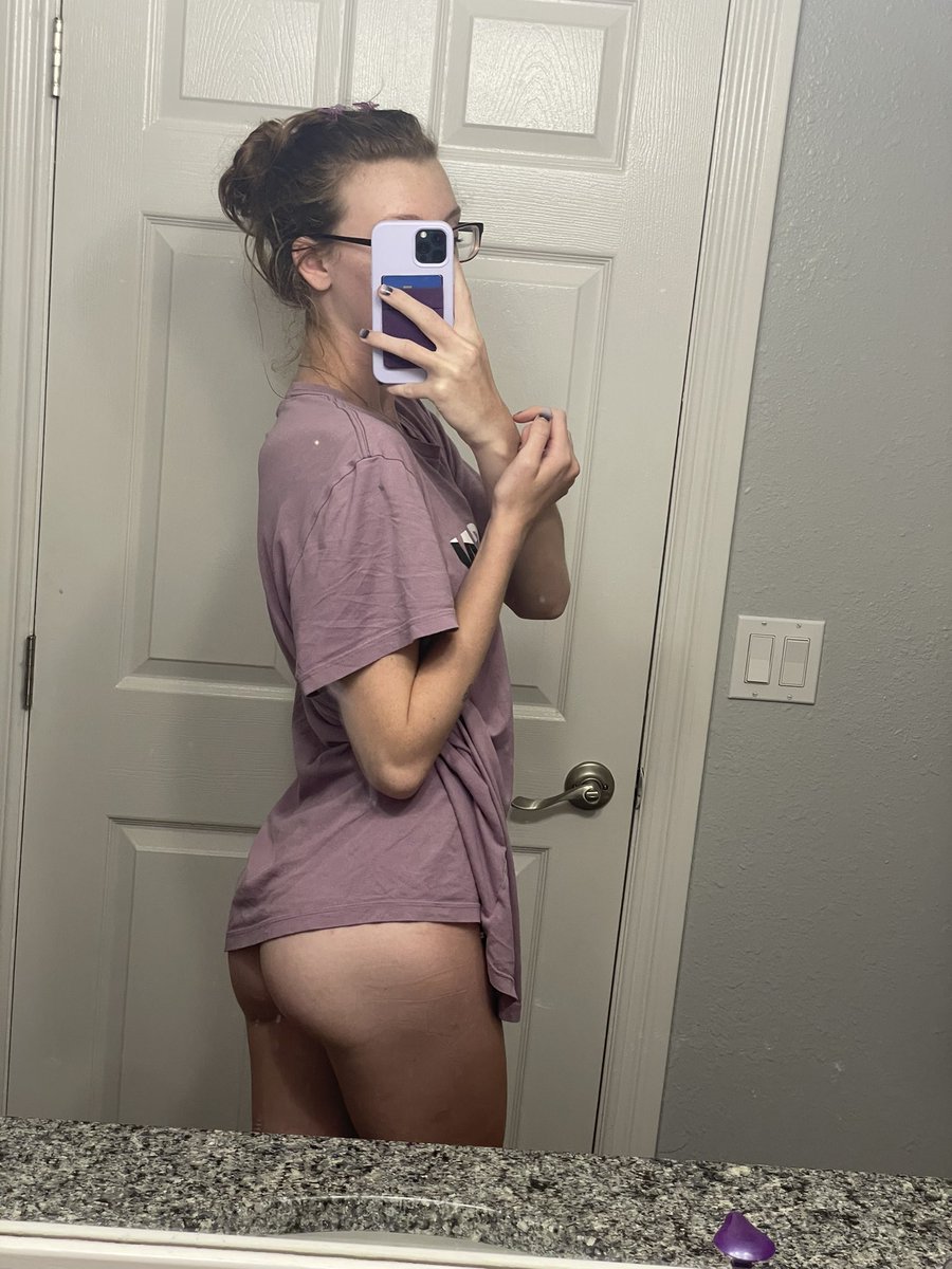 Cecelialeif's tweet photo. @onlyfansbump https://t.co/fQcOIWJd2T https://t.co/bt4gvUAj5Q