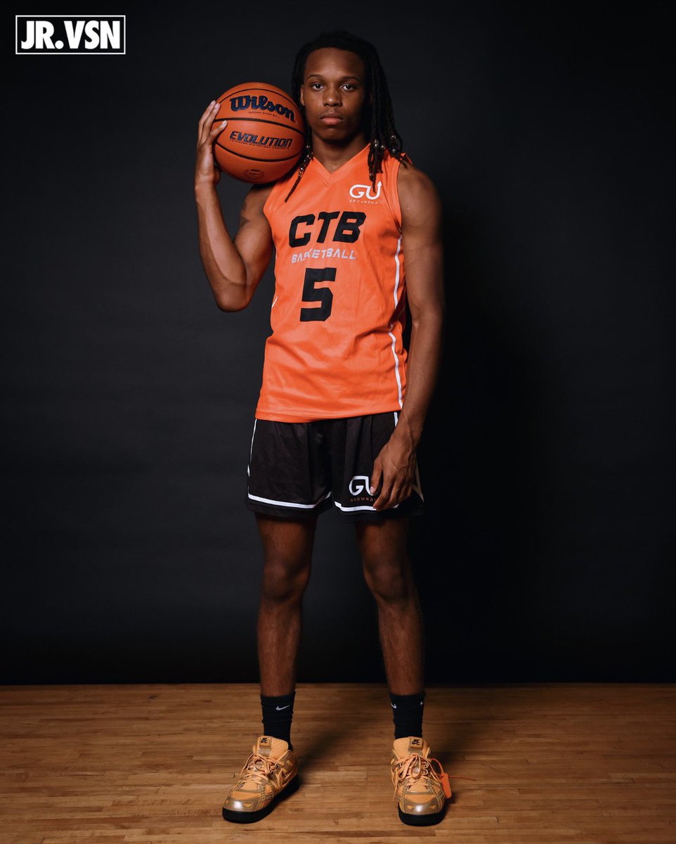 lil_kendahl's tweet photo. #mediaday https://t.co/cYU8d0fEy8