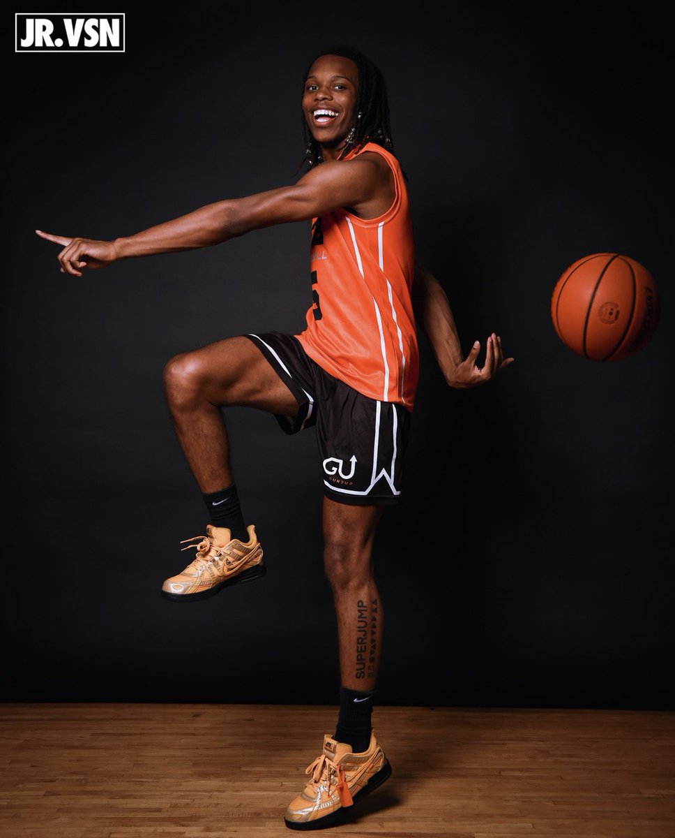 lil_kendahl's tweet photo. #mediaday https://t.co/cYU8d0fEy8