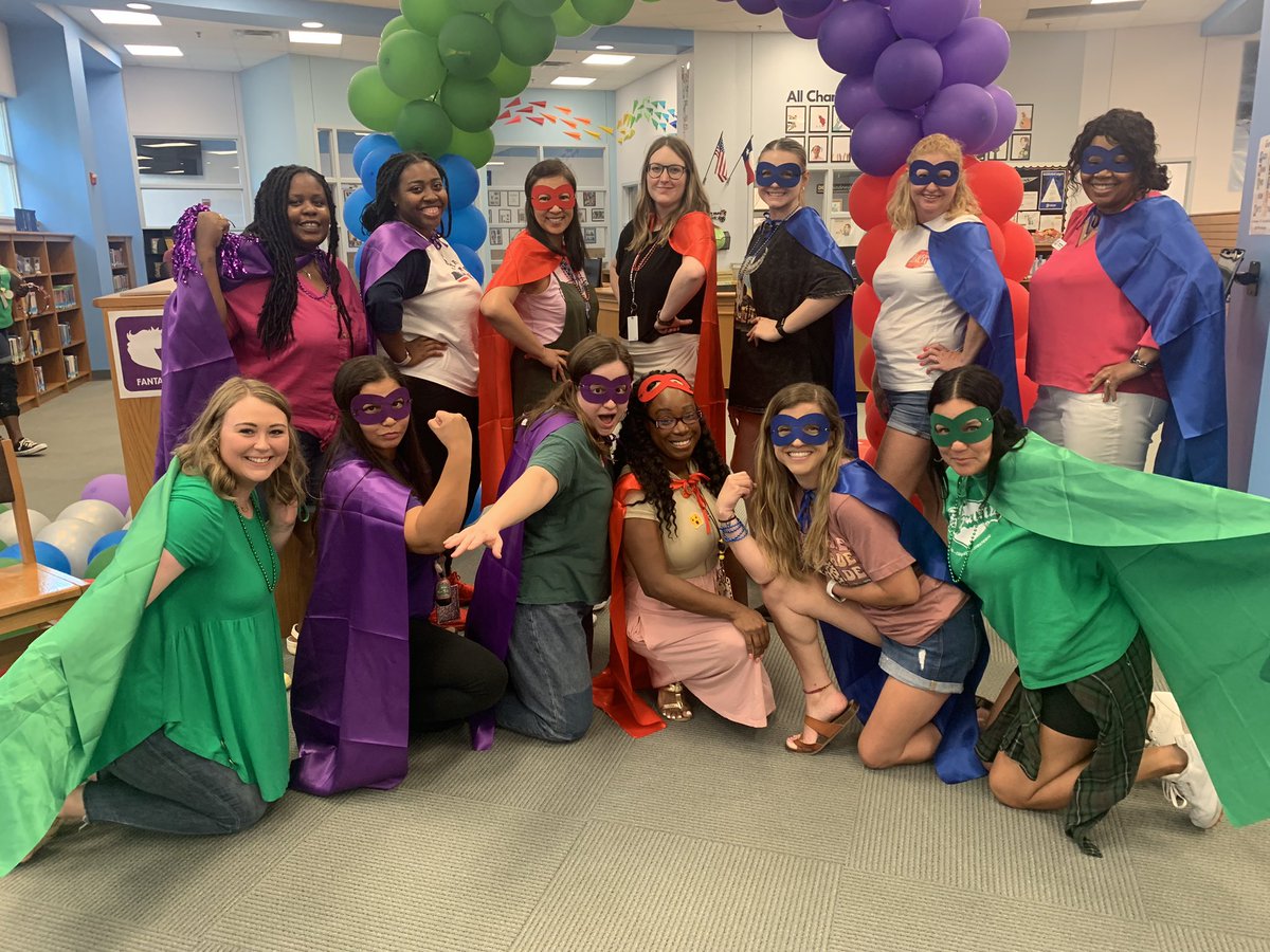 ElerbeEducation's tweet photo. I am absolutely thrilled to begin this journey with such an amazing group of educators! Today was our house reveal for all new staff! What a great first day we had building relationships! @dentonisd @ronclarkacademy https://t.co/8IILf8Jspo
