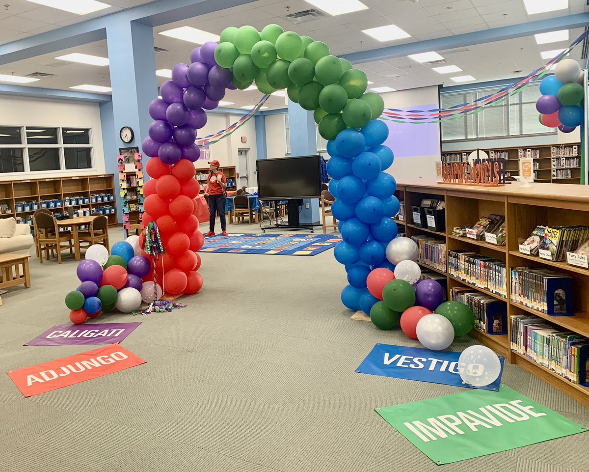 ElerbeEducation's tweet photo. I am absolutely thrilled to begin this journey with such an amazing group of educators! Today was our house reveal for all new staff! What a great first day we had building relationships! @dentonisd @ronclarkacademy https://t.co/8IILf8Jspo