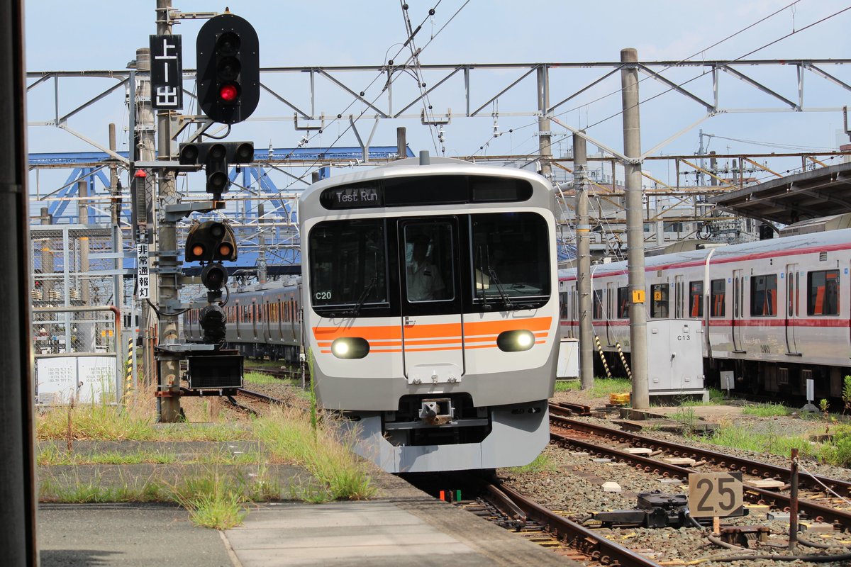jun_9500k's tweet image. 8/3日 9:45頃豊橋駅に315系C20編成が入線しました。

＃豊橋駅
#試運転 
＃TestRun
＃日本車輛
#JR東海 
#315系 
#鉄道写真