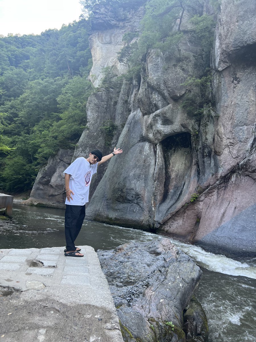 _________innout's tweet photo. 東洋のナイアガラ見てパワースポット神社行ったらパワー貰いすぎて帰宅したあと吐き気えぐいことになりました。
スピリチュアル系信じてないけど、ここの神社はやばいまじで https://t.co/6RjHWXLBfo