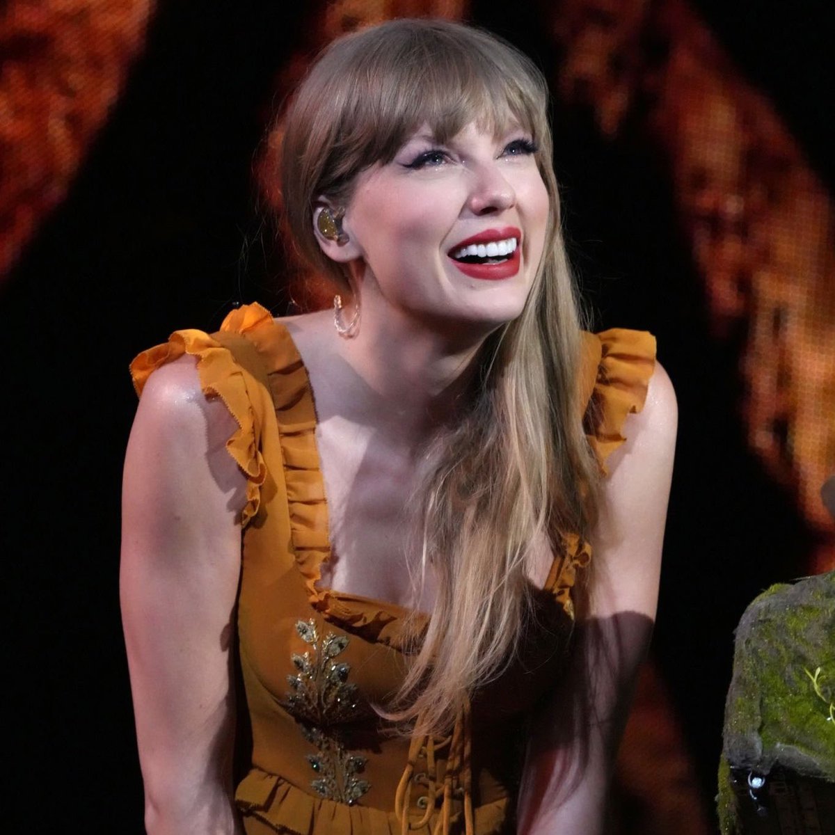 The Eras Tour tweet media