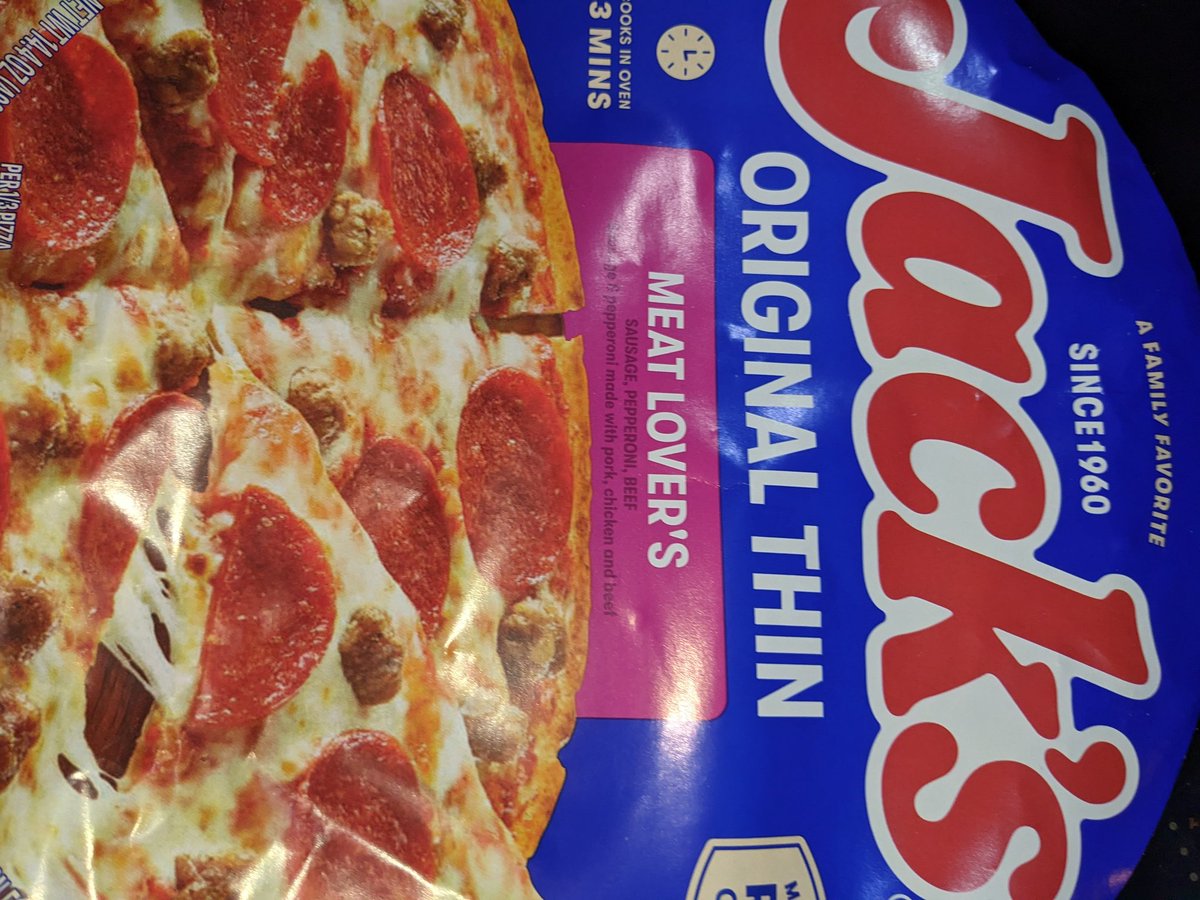JCFrank9's tweet photo. @JacksPizza can we talk about the differences between your Sausage &amp; Pepperoni Flavor and your Meat Lover's Flavor? No. Nobody can. There are no differences. #7slicesofpepperoni https://t.co/tdx5HNpQvB
