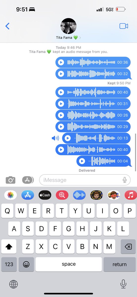 When you seen some hot ass tea come your way and the first thing you do is tell your bff 🤣