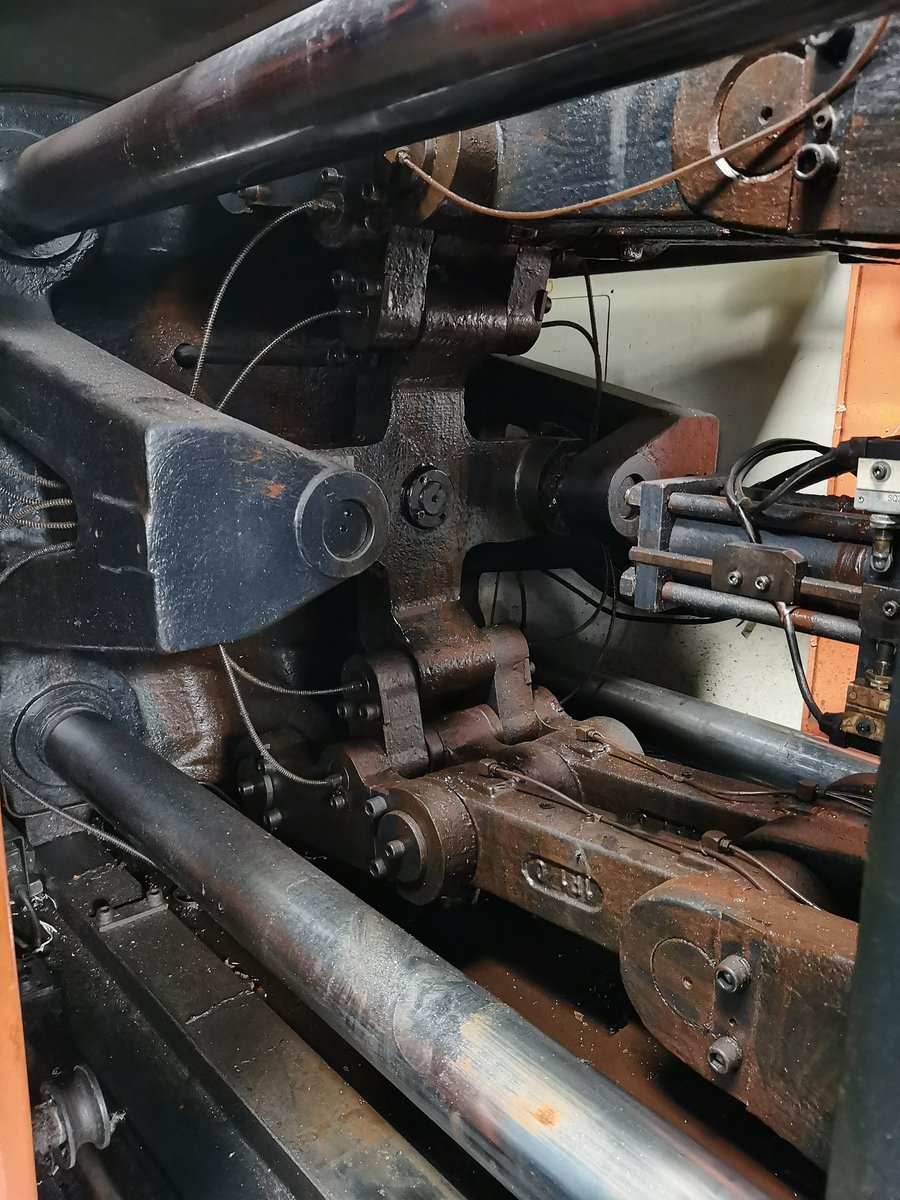 JimmyCh50899387's tweet photo. China Chen Hsong 180T, original servo motor system, tie rod 510mm*510mm, screw size 52mm, shot weight 458 gram. The machine produced in 2015. USD 7700/set.
I come from Guangdong, China
WeChat ID: Chen13928154039
Whatsapp: 008613928154039 https://t.co/HMmbpsvASA