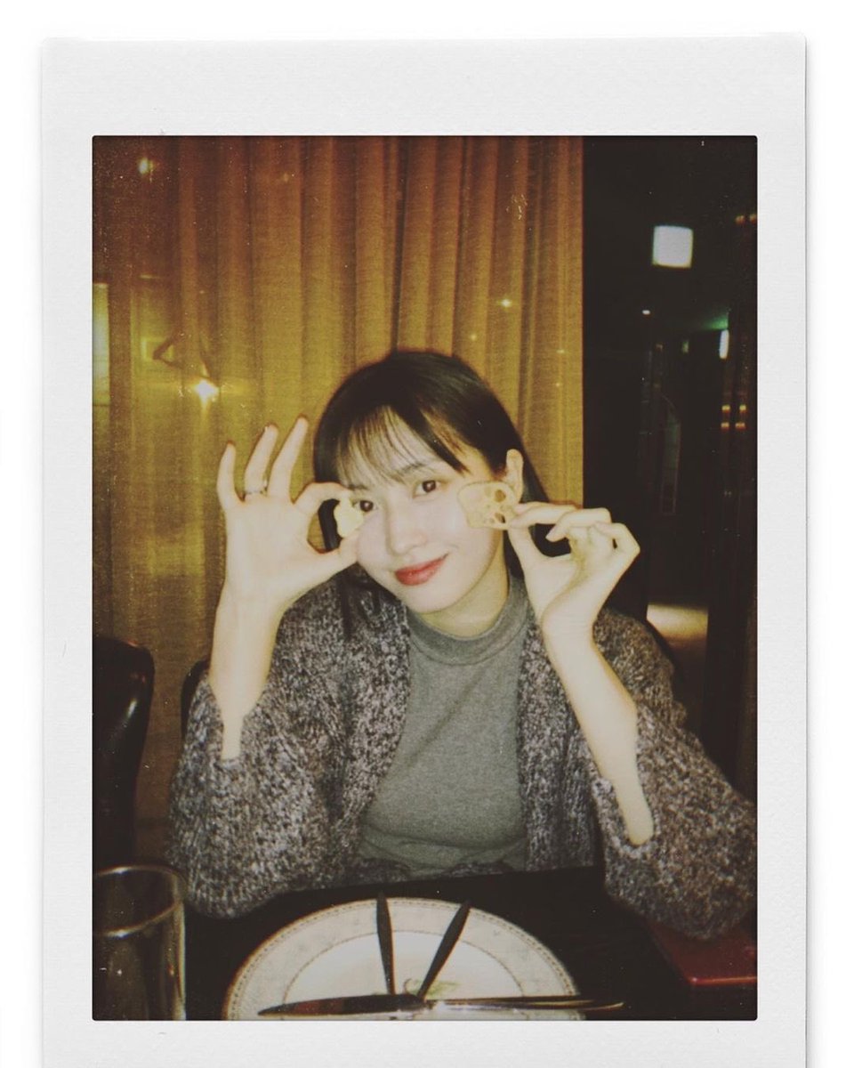 Para comenzar mi día vamos a decir que nos fuimos corriendo al #n𝕖𖦹nﮩ٨ca𝑠𝕥l𝐞 porque no quería perderme del debut de las guapas @y2k_mermaid.

𝔹lā𝐜𝐤 ℂat ★ 𝕃ucifer ฅ 𓈒