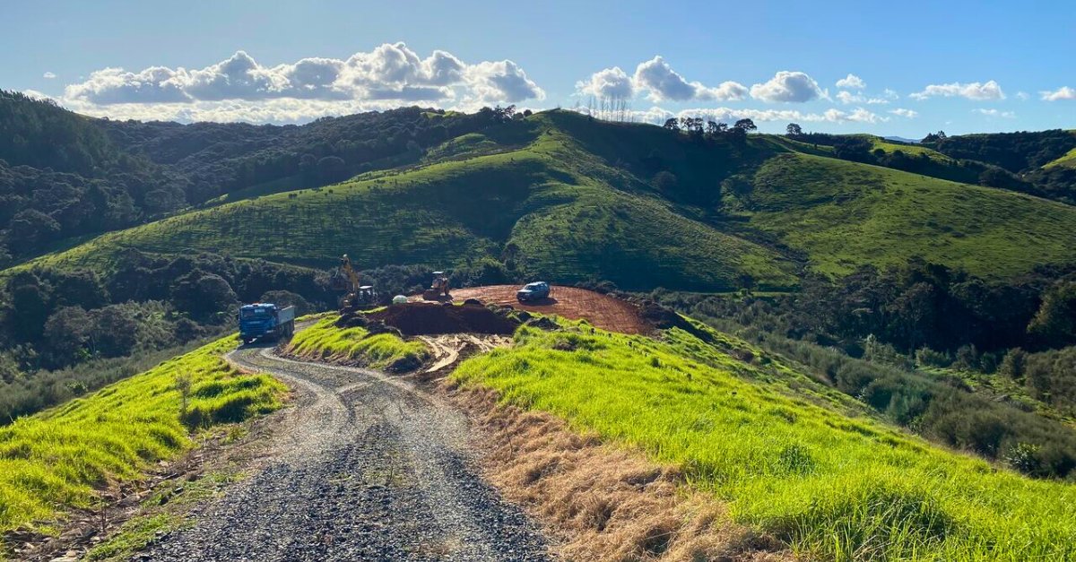 Photo from the Field: Principal Geotechnical Engineer Lee Buhagiar captured this amazing view while undertaking geotechnical monitoring for a rural residential project north of Auckland, New Zealand.
#tetratech #geotech