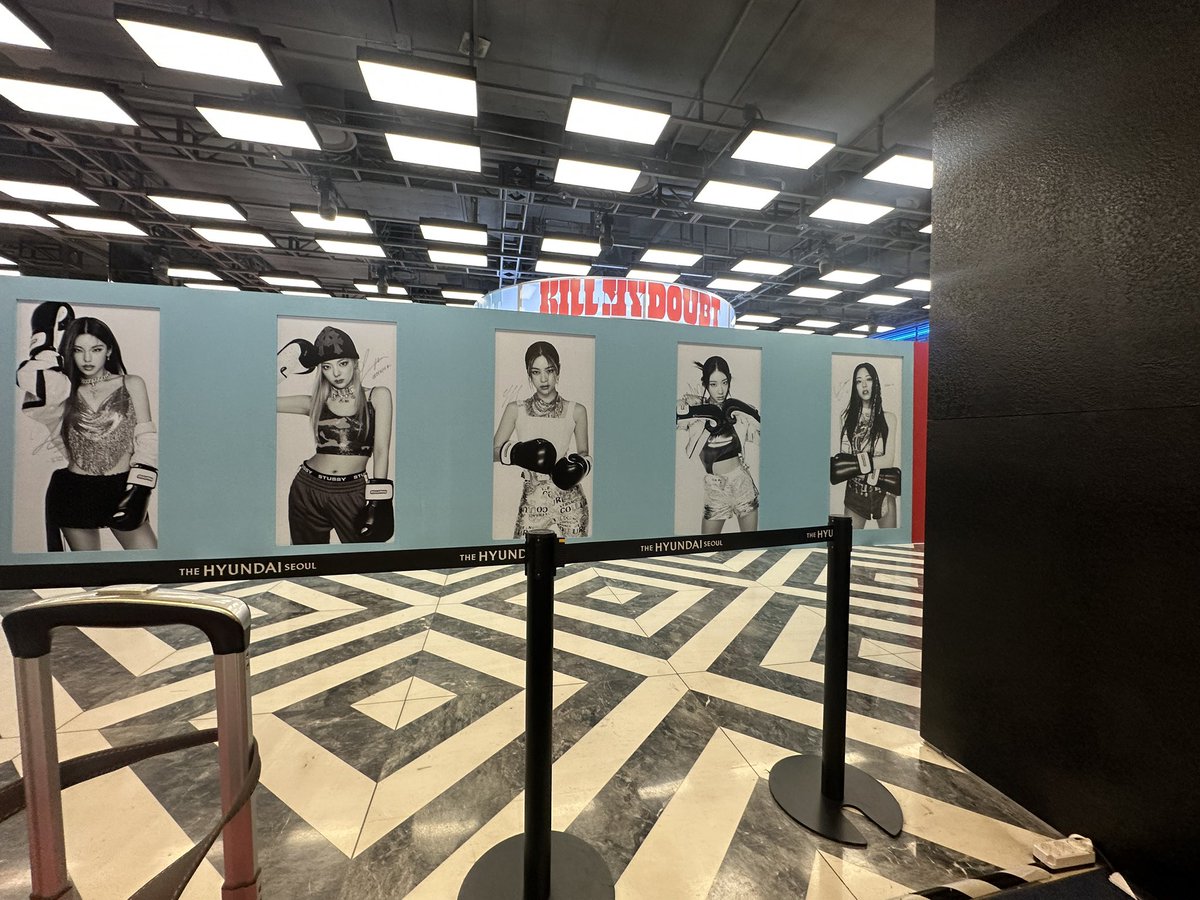 ttongi526's tweet photo. #ITZY #있지 
#ITZY_KILLMYDOUBT https://t.co/lwEFeX0k3c