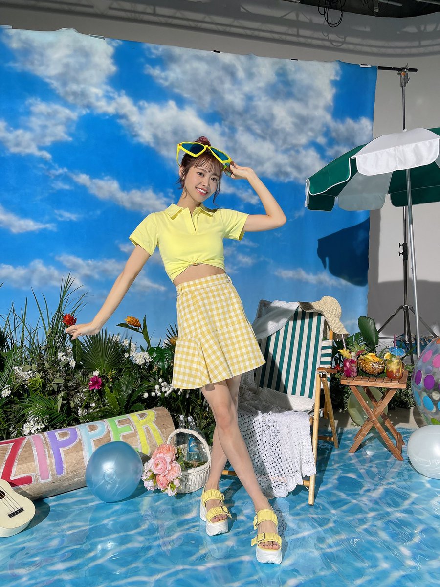 瑠夏ページ るなと夏ー！💛💛💛🌻 #ヤングジャンプ #週刊ヤングジャンプ