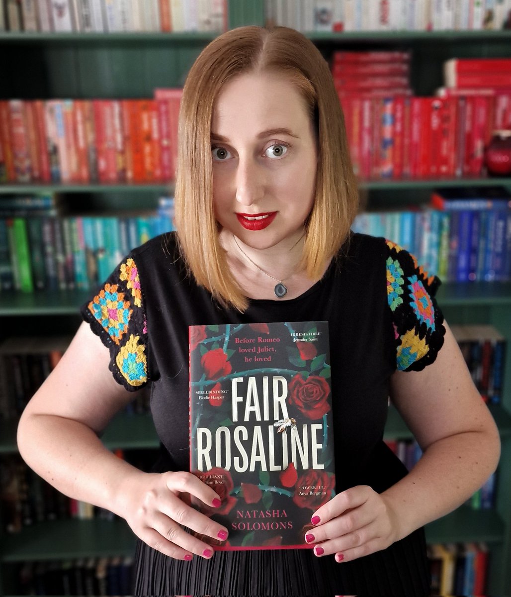 b_bookaholics's tweet photo. Oh Romeo, you are such a prick!🌹😤 
 #FairRosaline #beforejuliet
⭐️⭐️⭐️⭐️ from Ingrid

AD-PR product
Thank you to @RandomTTours @ZaffreBooks 

Full review:
https://t.co/MsLH3lGb7u https://t.co/tyGgRJk61u