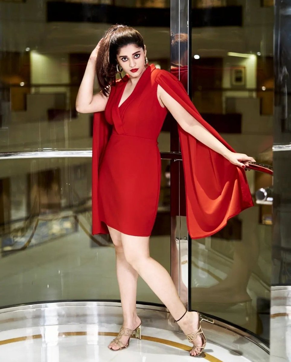 SurabhiFans's tweet photo. @Surbhiactress 💃❤️ https://t.co/UeUsUBHa6b