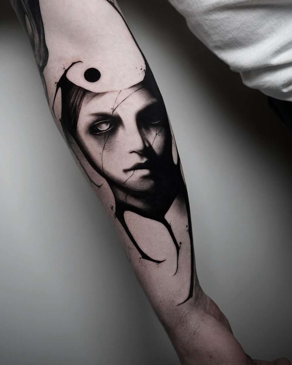 southgatetattoo's tweet image. • ⚫️ • 
One of the Oscar’s unique flash designs. Blackwork by @oscar.tttst_ 
Books/info with Oscar in our Bio: @southgatetattoo 
•
•
•
#blackdot #darktattoo #flashtattoo #southgatetattoo #southgate #southgateink #blackworktattoo #northlondontattoo #realistictattoo