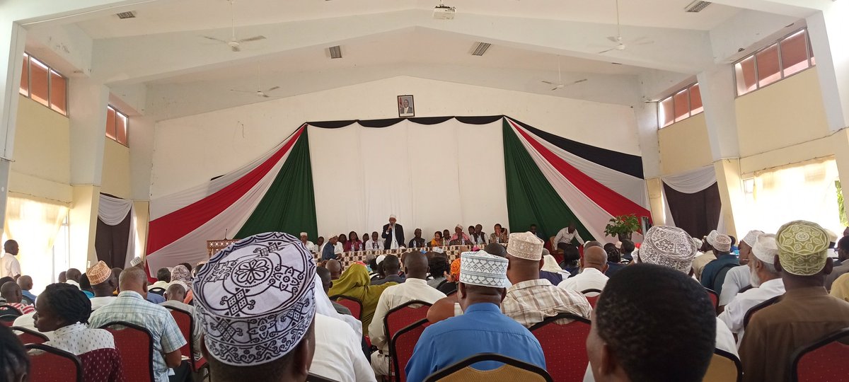 The presidential taskforce in Mombasa today taking in the voices of the people in regards to the religion issue in the country. @KenyaYwca @ymcakenya1 @SUPKEM1 @cjpcmalindi
