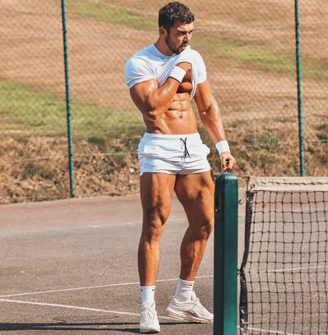 nickandrew1998's tweet photo. Sweaty business https://t.co/3J5UNxcp2w