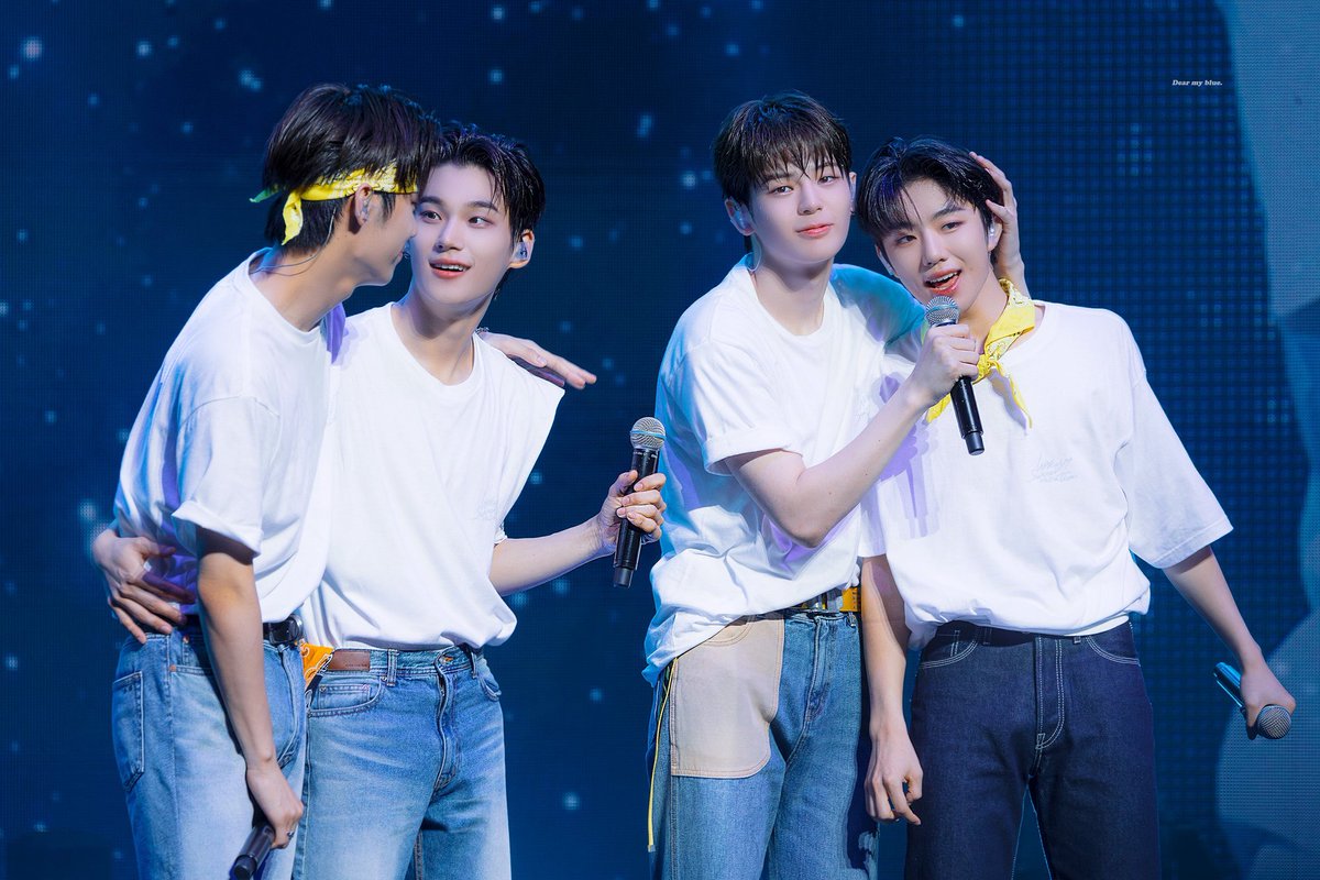 moondekko's tweet photo. congratulations on your debut, my parkjungz, my little family 🩵💚💜❤ https://t.co/haMMeQK0fP