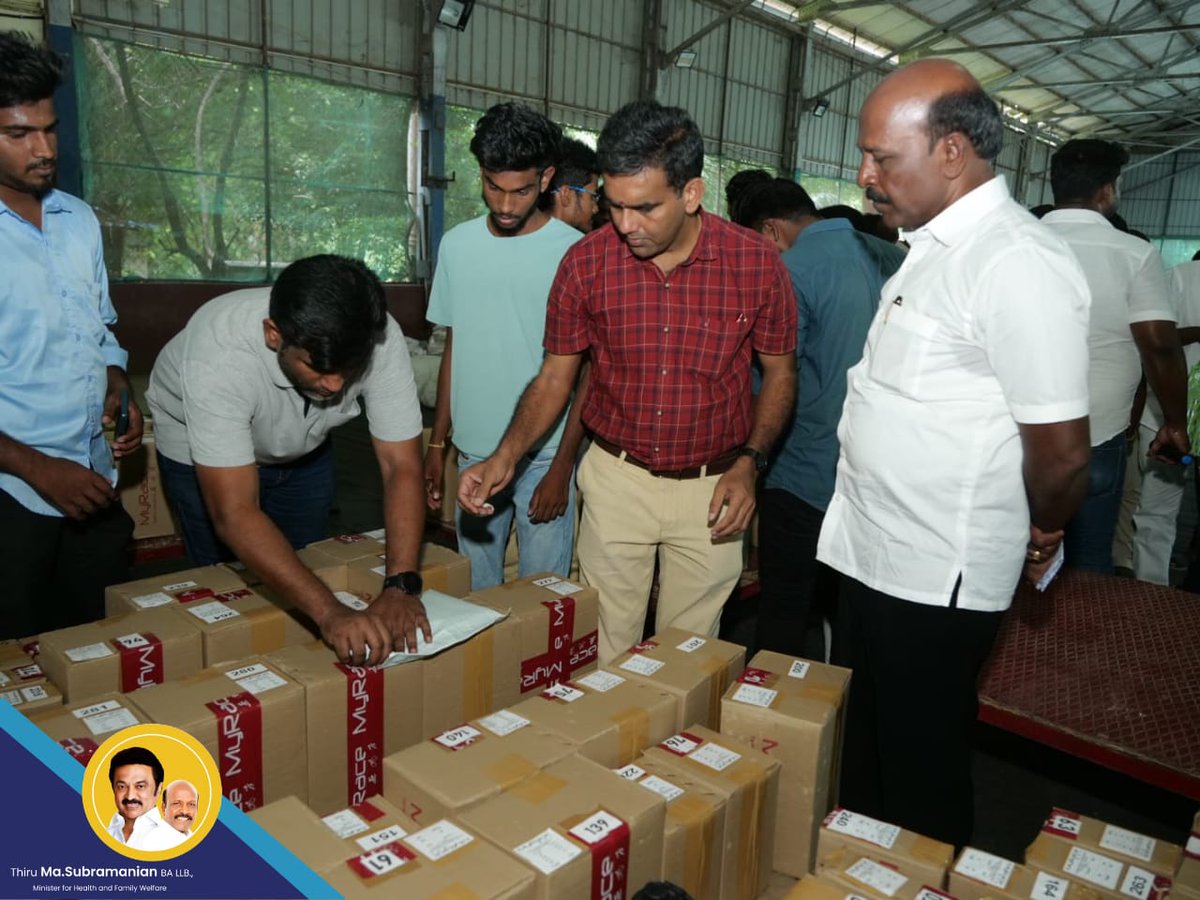 K_Marathon_'s tweet photo. கின்னஸ் சாதனைக்கான கலைஞர் 100 பன்னாட்டு மாரத்தானில் பங்கேற்க 73,206  பேர் பதிவு செய்துள்ளனர். T- SHIRT,BIB &amp; Metro பாஸ் உள்ளிட்ட பொருள்கள் விநியோகிக்கப்பட kalaignar Marathon expo நந்தனம் YMCAவில் தொடங்கி மக்கள்நல்வாழ்வுத்துறை அமைச்சர் @Subramanian_ma  அவர்கள் தொடங்கி வைத்தார். https://t.co/iL2qcYcHQ8