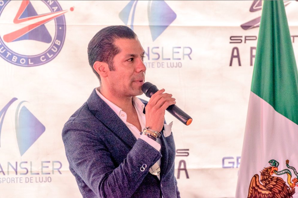LVillagran23's tweet photo. Bienvenidas #MamáFut a su casa @SPORTSARENAFC 
Será un honor ser anfitriones en este movimiento femenil tan referente en el deporte y en la saociedad..
@jonnymagallon19 
@4Hectorreynoso 
@PAULEDELGADILLO 
@RamonMorales11 

#LigaMamáFut
#NacionalMamáFut
#Internacional #CommingSoon https://t.co/ASYyRNKjqW