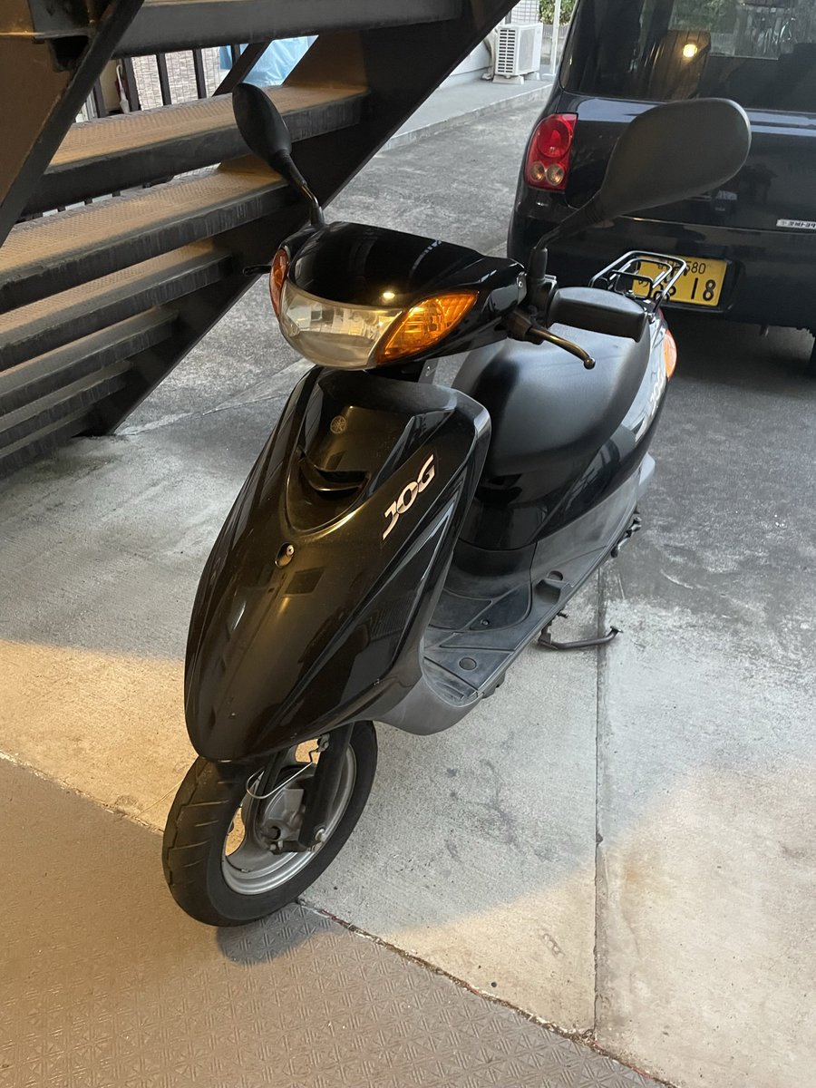 18geometry's tweet photo. 原付　jog と　レッツファイブ
どちらも6万円
jogはナンバーついてるので自賠責をコンビニ等で入ってもらえれば乗って帰れます。
埼玉県です。リプライ下さい！

#jog
#Let's5
#ジョグ
#レッツファイブ
#原付
#バイク
#原付売ります
#原付欲しい
#jog売ります
#jog譲ります https://t.co/pue21CRn2y