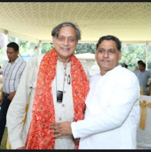 _rajkumarpandit's tweet image. . @ProfCong के सातवें स्थापना दिवस पे सभी प्रोफ़ेशनल्स कांग्रेस संगठन के समस्त साथियों को ढेरों शुभकामनाएँ एवं आदरणीय डॉ @ShashiTharoor जी,को बधाई शुभकामनाएं 🙏🏻

#professionals4progress 
#professionalsforprogress