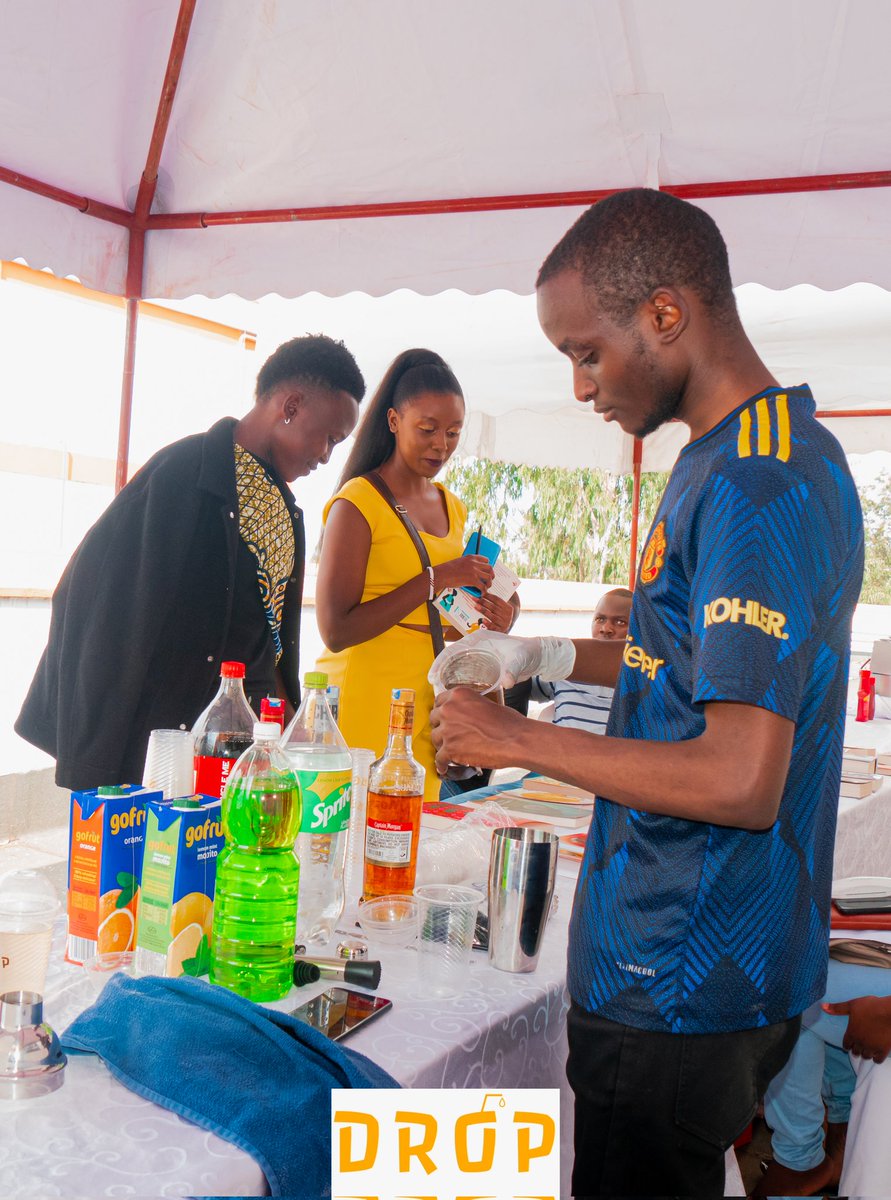 DropCocktail's tweet photo. We had the pleasure of serving cocktail to revelers at the Choma na Art Festival in Kisumu over the weekend 😁

Your one stop shop for all your cocktail needs 😉

To order Call/Whatsapp us on +254790874846

#summervibesnairobi #kabarak #statehouse #earthquake #GOAT𓃵 #Nairobi https://t.co/ZTAWQXrI6m