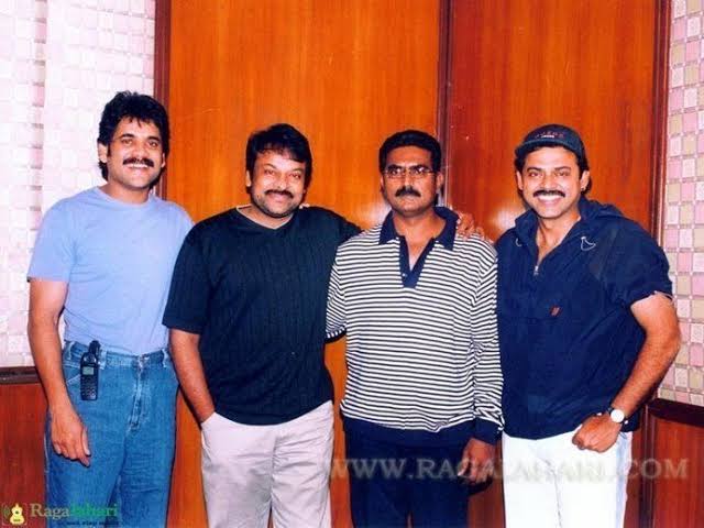 iamSunakar's tweet photo. Old is gold and sweet memories ever !❤😊🥰
@KChiruTweets
@iamnagarjuna
@VenkyMama
#Benerjee
#AkkineniNagarjuna
#MegastarChiranjeevi
#VicrtoryVenkatesh https://t.co/dSfbYmRqdR