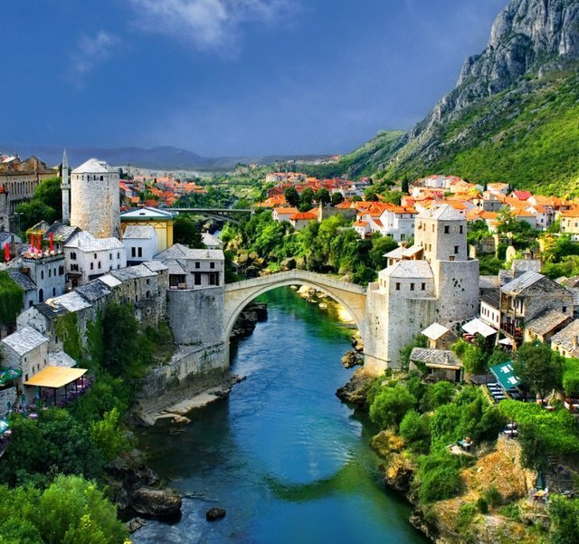 kicking_carbs's tweet photo. Mostar Bridge, Bosnia and Herzegovina #MostarBridge #BosniaandHerzegovina https://t.co/rKtNzqOstl https://t.co/LrW4YGCmZh