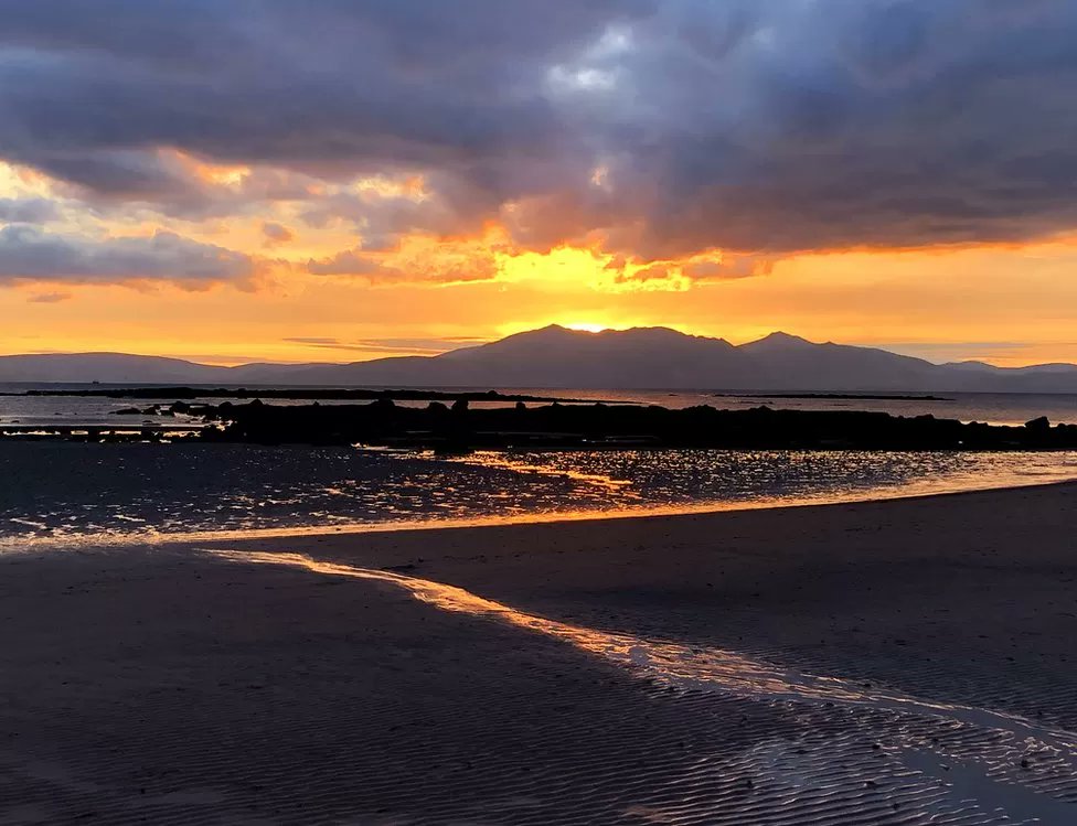 Isle of Arran from Seamill beach. 📷 M McLellan.