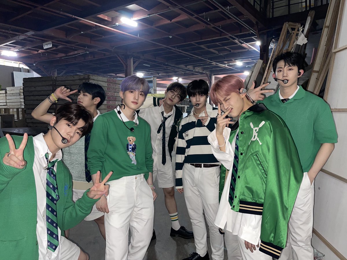 taegyuni30's tweet photo. I love you Ciipher 💓 my Tan Hwi Hyunbin Keita Tag Dohwan Won forever 🥰 https://t.co/wTnyi56tH2