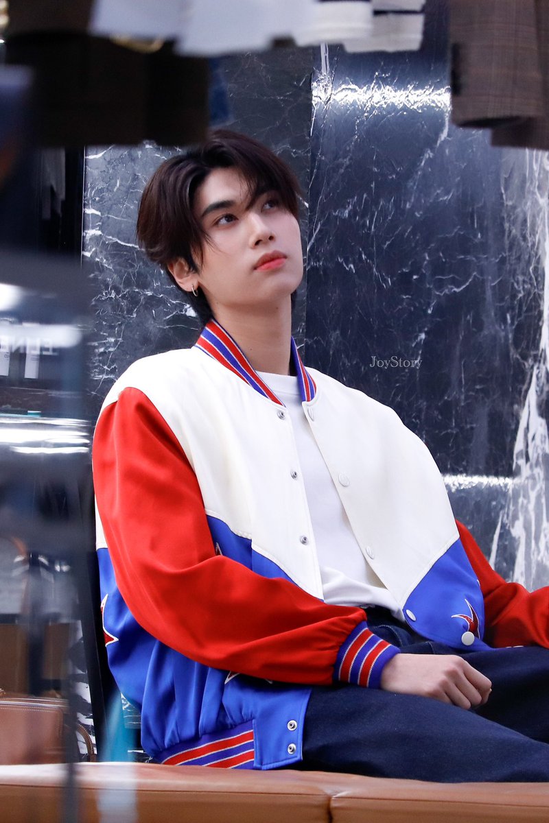 jjjoystory's tweet photo. พี่ดังหรือน้องดัง 🫣

CELINE X DUNK
#HauteParfumeriexDunk
#dunknatachai @dunknatachai https://t.co/ItxjJMeVgN