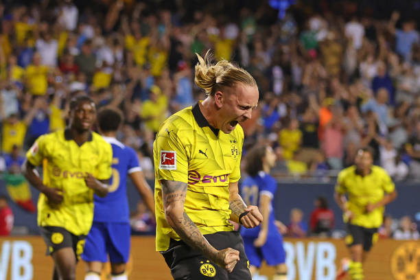 InformaFutbol__'s tweet image. 🟰 Empate a uno entre Chelsea y Borussia Dortmund

@ChelseaFC 1️⃣-1️⃣ @BVB 

⚽ Wolf (80')
⚽ Burstow (89')

📊 Ambos equipos no conocen la derrota esta pretemporada

ℹ️ @manuuelcarmona 

#BluesInTheUSA #CHEBVB