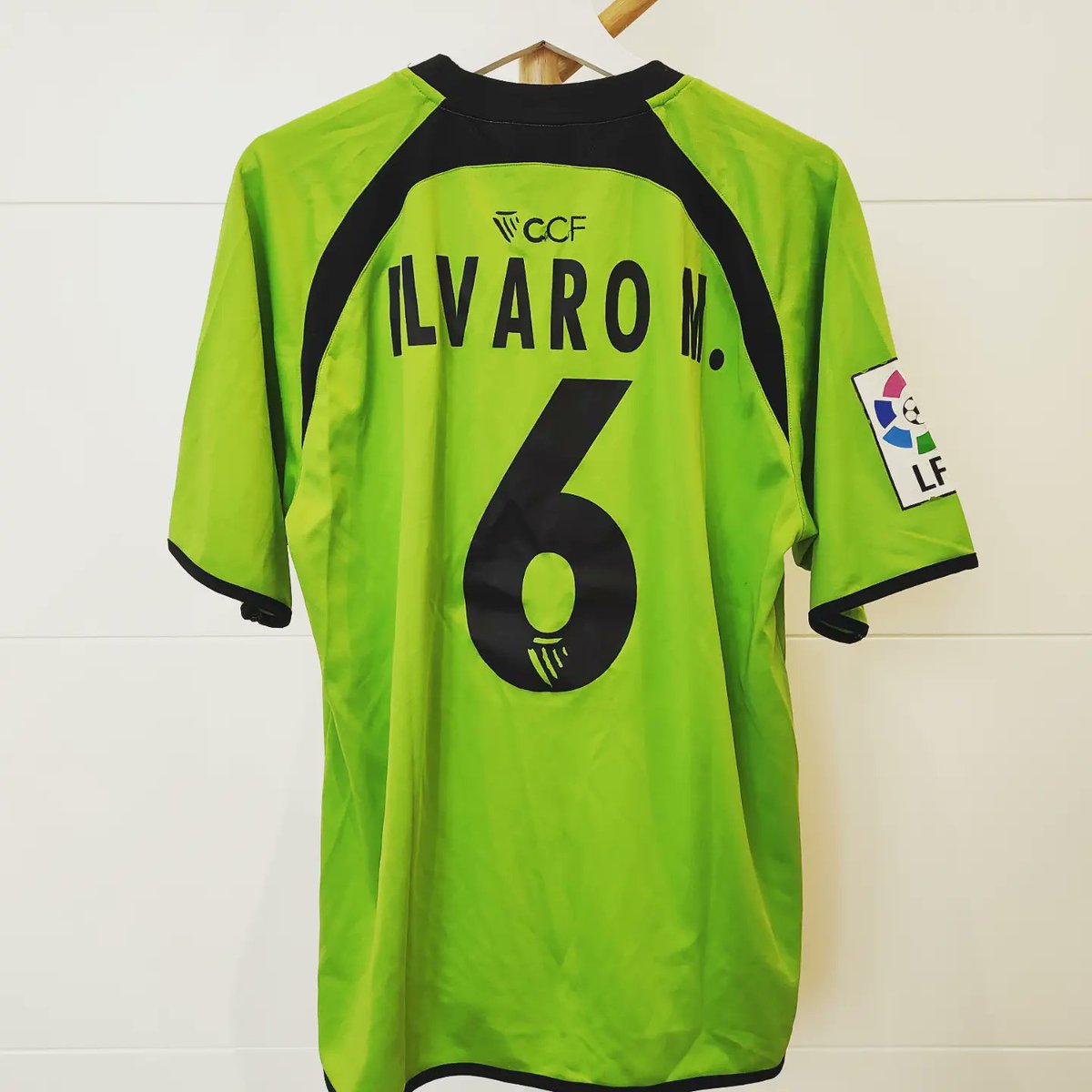 futbolcollect's tweet photo. CÓRDOBA CF
Temporada 07/08
Marca: CCF

#cordobacf #ccf #cajasur #laliga #futbolcollection #futbol #camisetas #collector #camiseteando #coleccion #camisetasdefutbol #coleccionismo #footballtshirt #classicfootballshirts https://t.co/y8FjFg0f9r