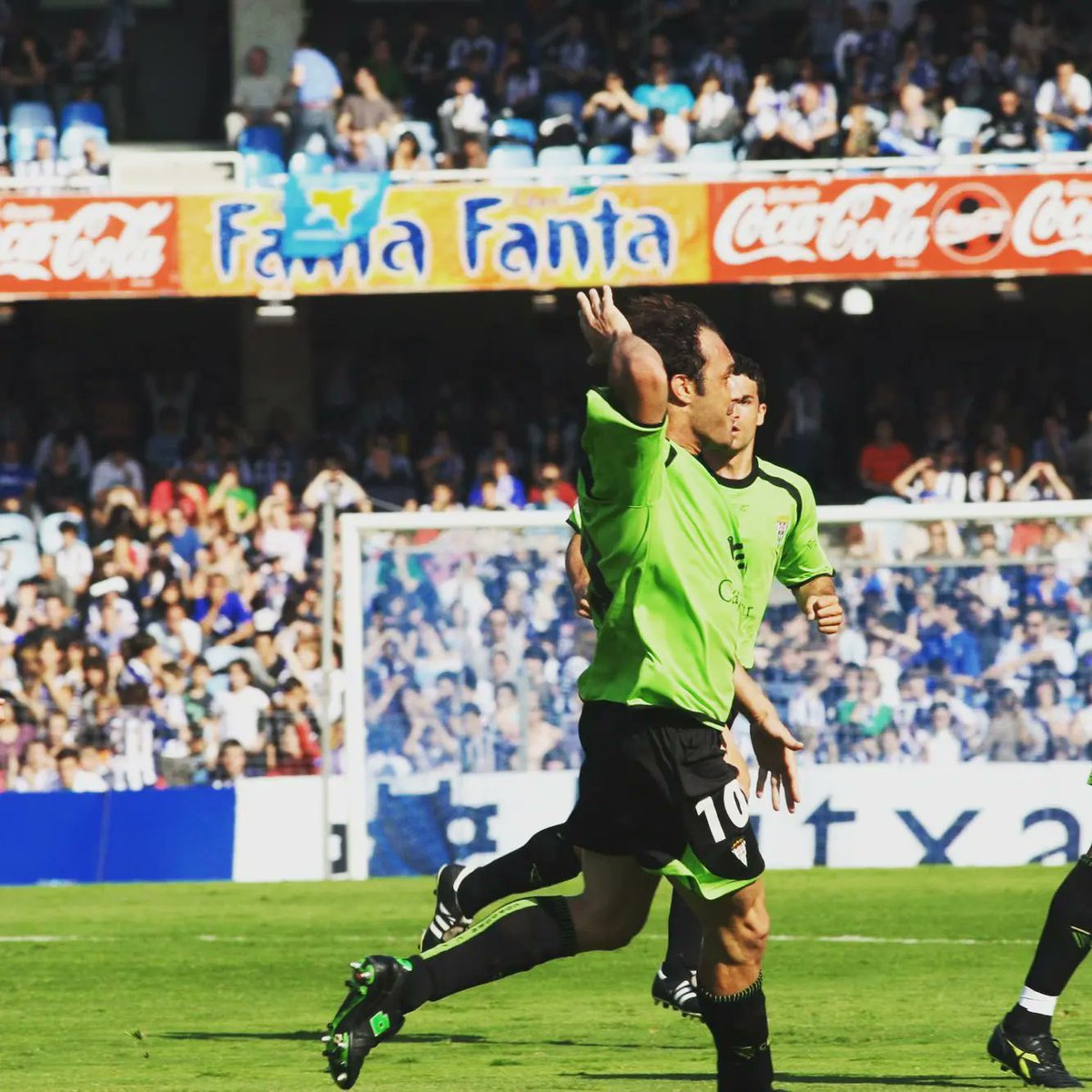 futbolcollect's tweet photo. CÓRDOBA CF
Temporada 07/08
Marca: CCF

#cordobacf #ccf #cajasur #laliga #futbolcollection #futbol #camisetas #collector #camiseteando #coleccion #camisetasdefutbol #coleccionismo #footballtshirt #classicfootballshirts https://t.co/y8FjFg0f9r