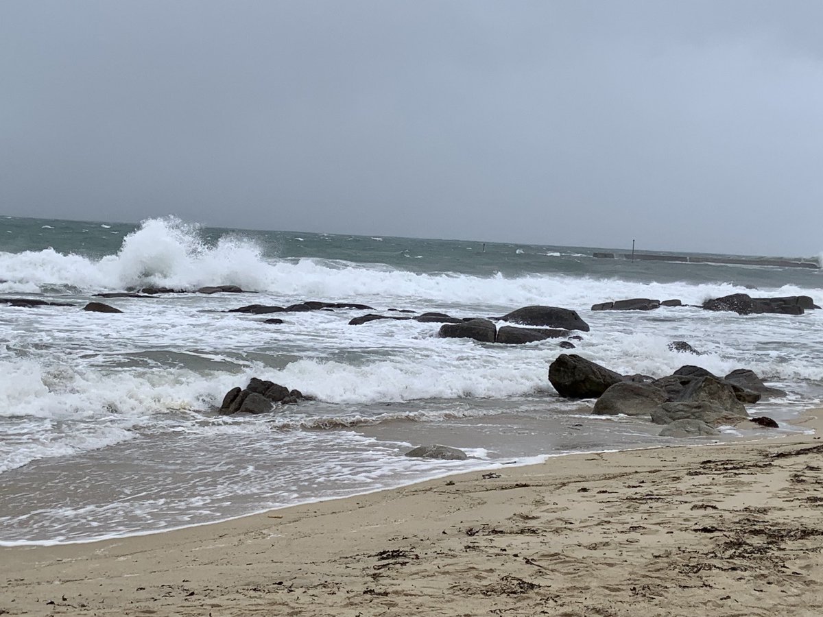 On va pas se mentir. Ça souffle en Bretagne. A votre place je choisirai une autre destination vacances l’année prochaine 😄😇