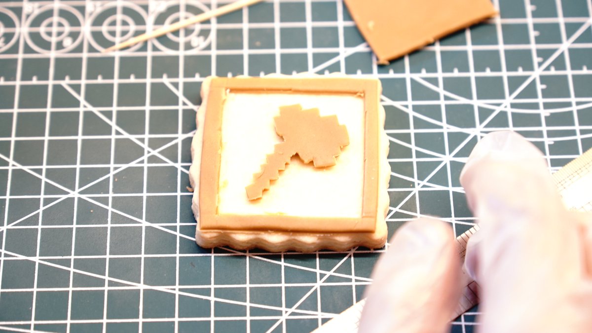 Making our #Minecraft cookies at our LinsCraft's 10 year anniversary event! It was great to see how everyone are so fast in their speed builds! #minecraftbuild  <a href="/Minecraft/">Minecraft</a>