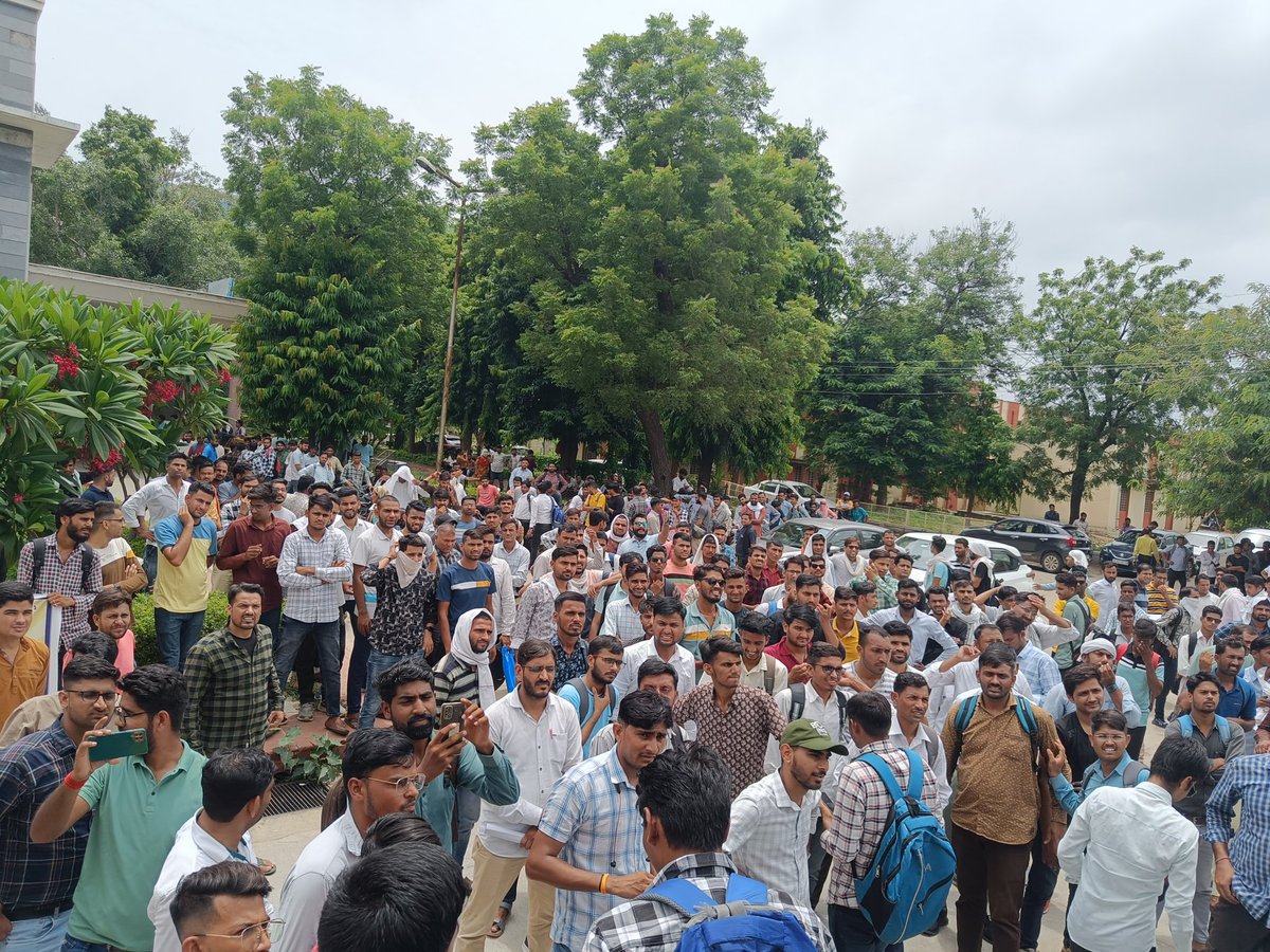 Thebeardman29's tweet photo. #L1_फाइनल_रिजल्ट_जारी_करो https://t.co/RbqbeJirtZ