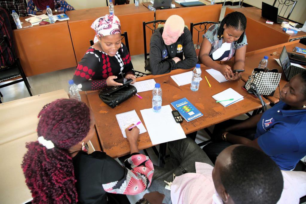 Sally Brown🌷 tweet media