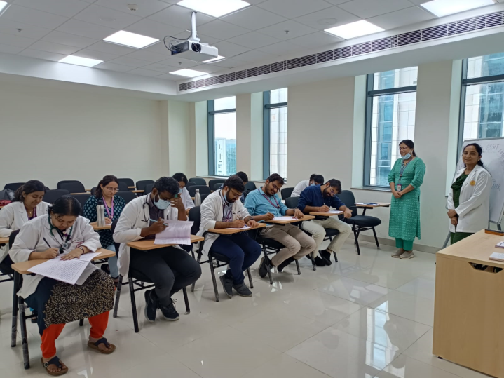AIIMSNagpur's tweet photo. To celebrate #WorldORSweek, Dept of Pediatrics in collab with Academy of Pediatrics, Nagpur organized an Essay competition for PG students on 'ORS: Magic Water'
At the end of the event, Dr M Girish, Prof. & HoD highlighted the importance of ORS & need for raising public awareness https://t.co/0GOQLylehc