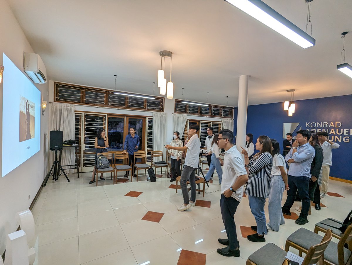 KAScambodia's tweet photo. Yesterday, together with Banteay Srei and @Politikoffee, we welcomed and onboarded successful applicants to the KAS-Political Empowerment Academy 2023 cohort. These promising youths will attend the four-day program from August 17-20, 2023. 
#KAS4YouthEmpowerment #KASPEA2023 https://t.co/ankMf8CSyD