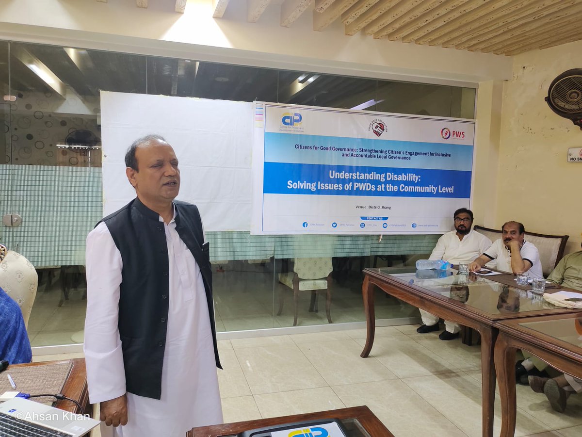 cpdi_pakistan's tweet photo. #Bridginggaps: PWDs sharing their issues with Jhang notables and #CPDI Team explaining how access barriers in physical and social environment can be removed by regarding disability as a social construct #BridgingGaps #PWDs #JhangNotables #AccessBarriers #PhysicalEnvironment https://t.co/qOaSy8SUMa