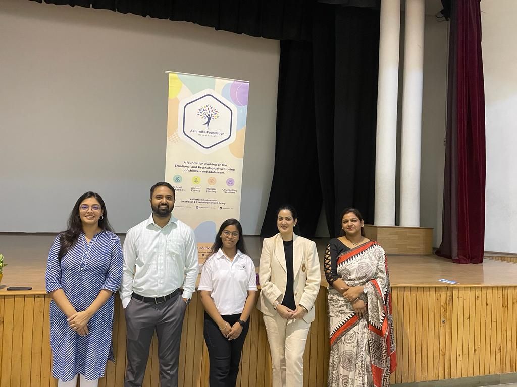 TeamWellM's tweet photo. The schools commitment to nurturing the holistic growth of its students sets an inspiring example for other educational institutions to follow.  
#WellM stays committed to the cause of joining hands with educational institutes to spread mental health awareness among young minds. https://t.co/ANwxTpsY1E