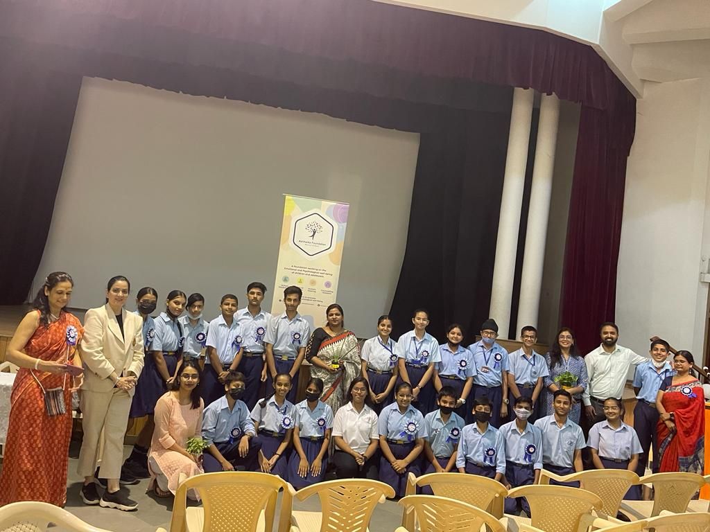 TeamWellM's tweet photo. 🌟 Appreciating General Raj's School Commitment to Student Well-being! 🌟

Kudos to General Raj School for their outstanding efforts in prioritizing the mental health of their students from an early age! 
#StudentWellbeing #MentalHealthMatters #EducationForLife #GeneralRajSchool https://t.co/K6gXkmmM4a