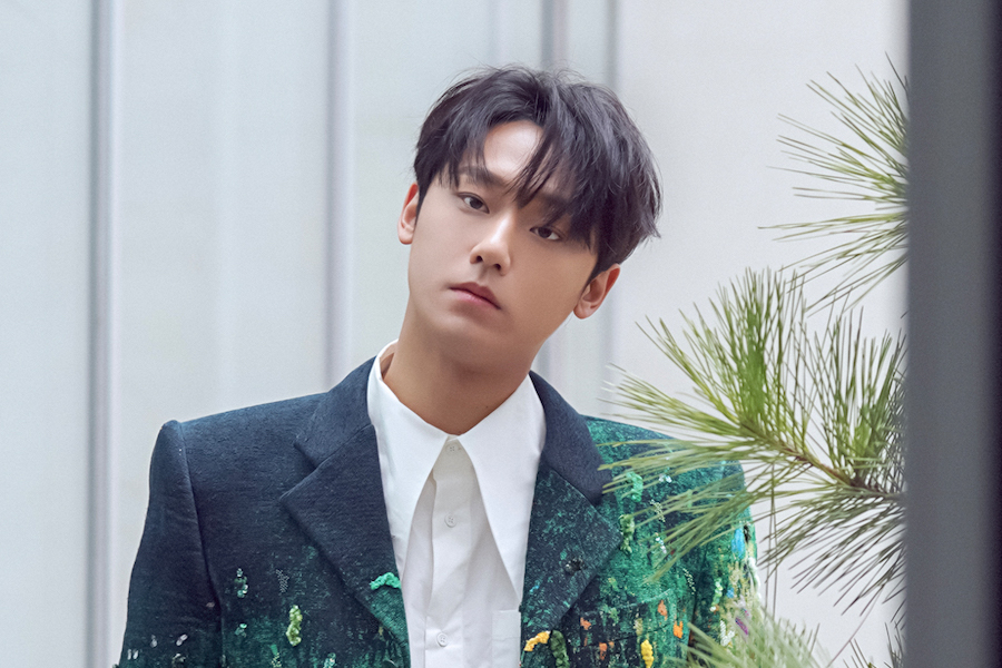 soompi's tweet photo. #LeeDoHyun's Agency Confirms His Military Enlistment Date 
https://t.co/l4B45yXCH5 https://t.co/zR5ciSrp2n