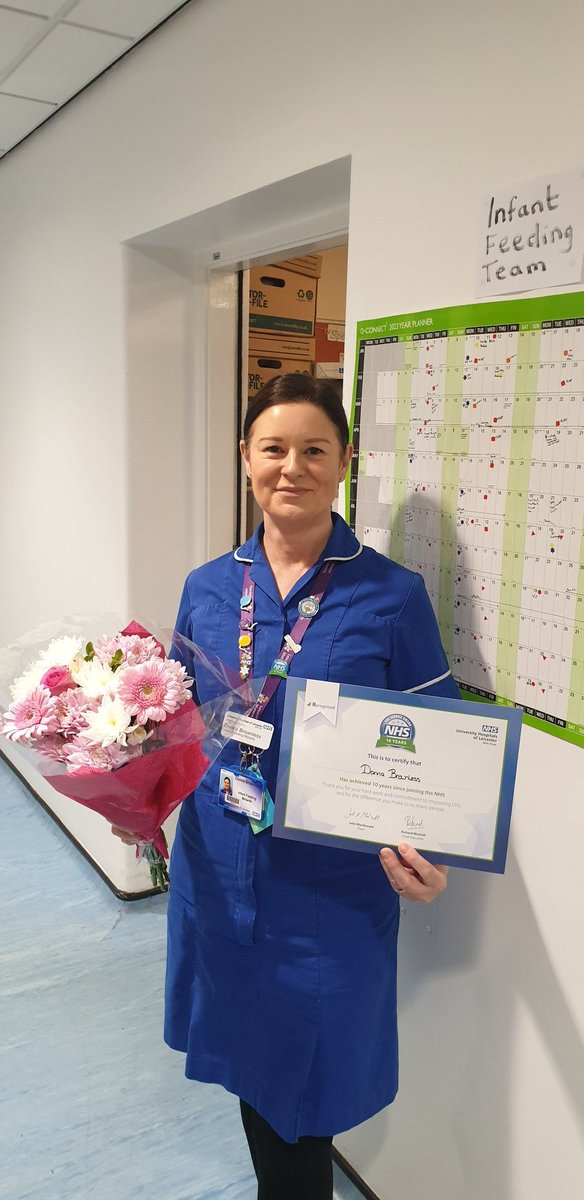 Congratulations Donna on more than 10years in the NHS! @danniburnett @kerry81williams @Flossiedots #nhs #longservice