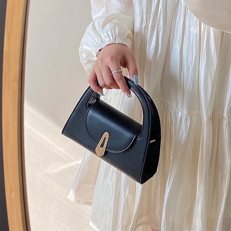 walerles's tweet photo. • size 20x10x6cm 
• สายสะพายถอดสายออกได้ และเลื่อนปรับความยาวได้ ความยาวสาย90-106cm
• ความยาวสายหูหิ้ว 26cm
• วัสดุทำจากหนัง PU

#กระเป๋าถูกๆ #กระเป๋านักเรียน #กระเป๋าพร้อมส่ง #กระเป๋าสะพายไหล่ #กระเป๋าเป้ #กระเป๋าถือ #กระเป��าแฟชั่นเกาหลี #กระเป๋าหนัง #กระเป๋าถือผู้หญิง https://t.co/1E4lzMmkun
