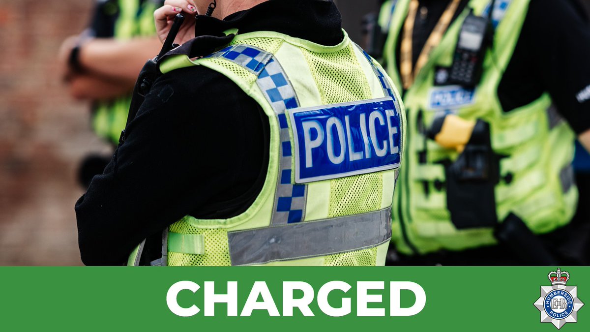 Humberbeat's tweet photo. A man has been charged and an estimated street value of over £260k of suspected cannabis has been seized after officers executed a warrant on Heneage Road in Grimsby, on Wednesday 2 August.
Read more: https://t.co/tCqWTdHtu8
#OpGalaxy #TogetherAgainstDrugs https://t.co/etELmW7sHI