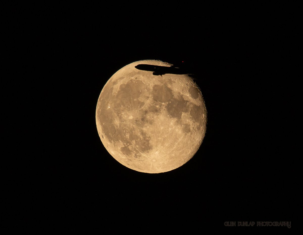 Moon shots from tonight. #MoonPhotos #Moon #DailyPhoto