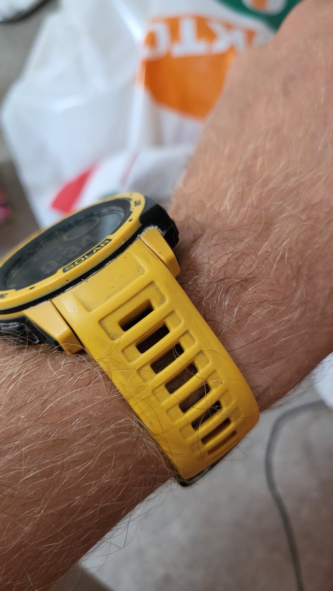 Oduvijek sam mislio da mi je plava najdraza boja. Lijepa je i ne mozes ju ne voljeti. Predvidljivo. Ali mislim da sam spreman priznat da zapravo obozavam zutu. Ovu zutu: