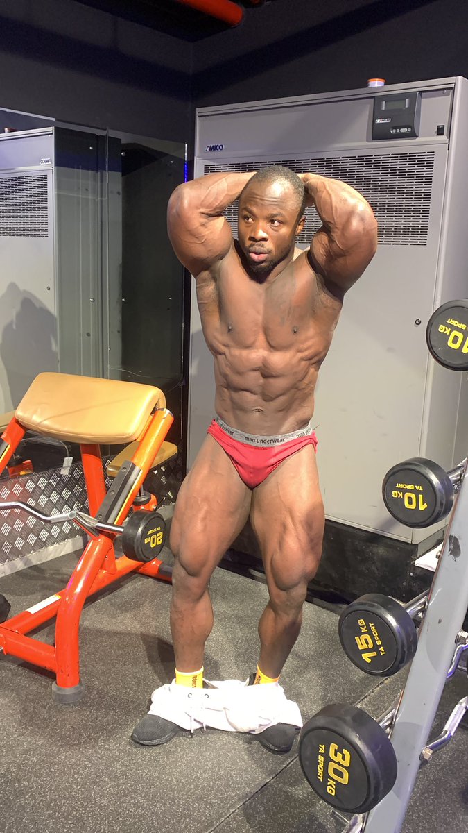 HondiIc's tweet photo. La transformation physique est une science. La connaissance des génétiques des personnes est primordiale afin d’aboutir à une transformation quelconque

Êtes vous sérieux avec votre fitness goal. N’hésitez pas de me contacter 
@fatshi13 @DeniseNyakeru @LukondeSama @DidaceKinwani https://t.co/MtSTjmOUli